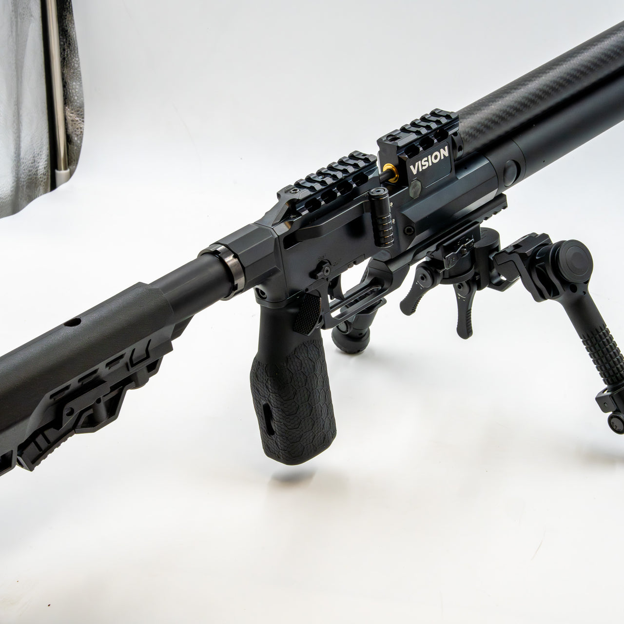Saber Tactical Rubber AR-Style Vertical Grip ST0050